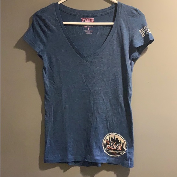 pink mets shirt